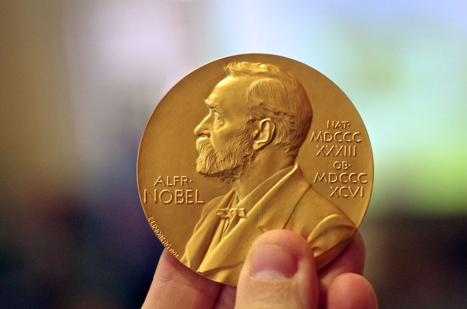 Premio Nobel: Chi Sono Coloro che Hanno Conquistato il Premio Due Volte? 🥇🥇